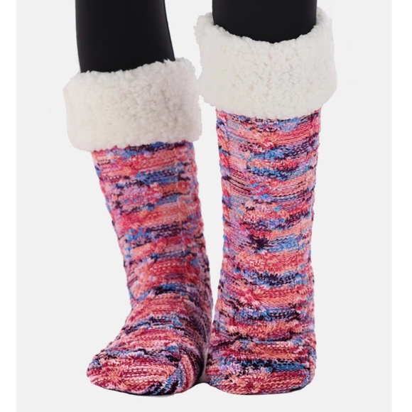 The Comfy Slipper Socks in Pink Multi - women’s size 6-10 - Christmas gifts! - Picture 3 of 12